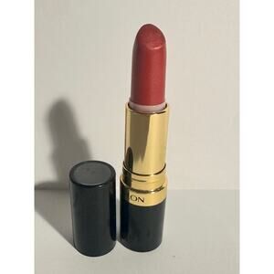 NEW Revlon Pearl Lipstick 520 Wine with Everything